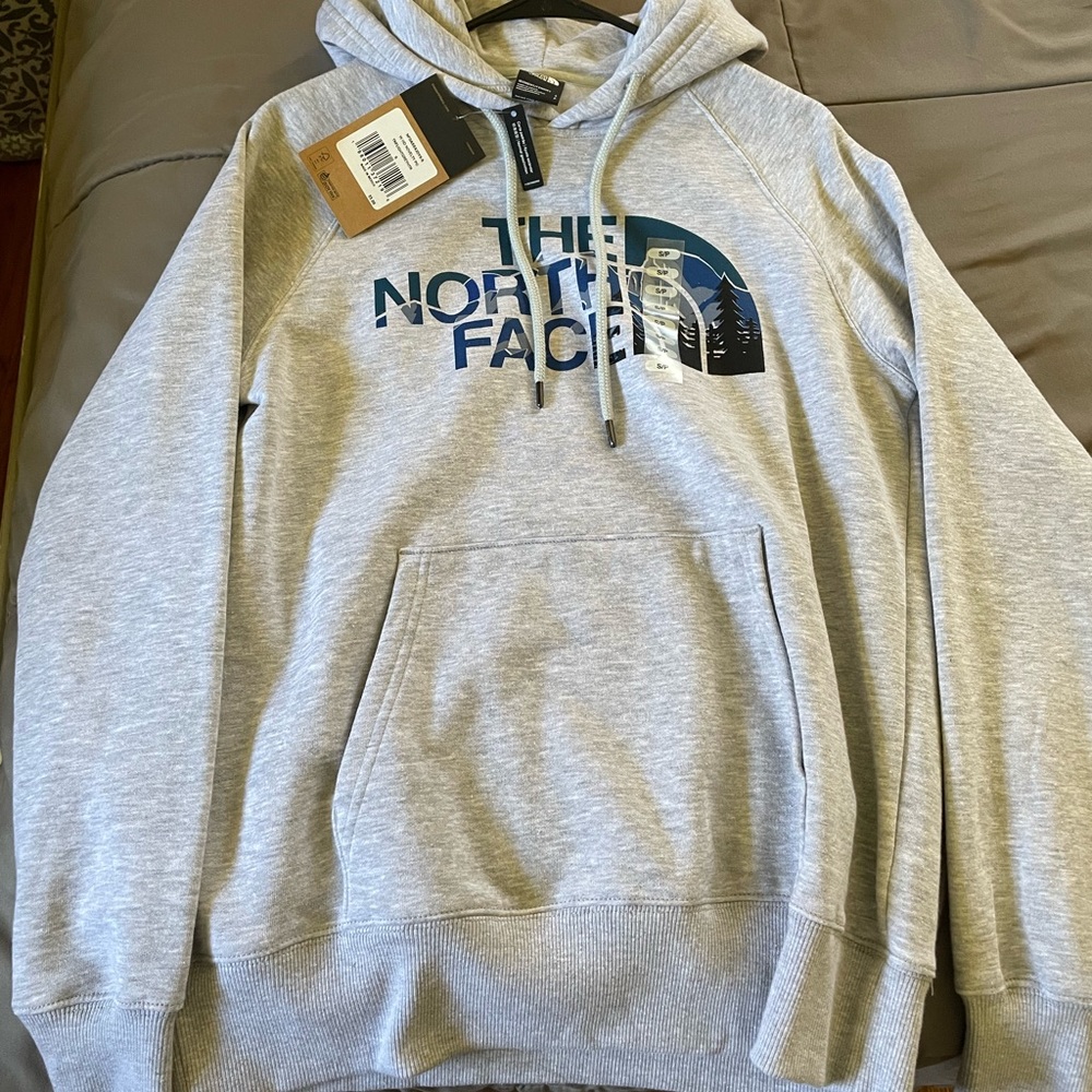New North Face Hoodie